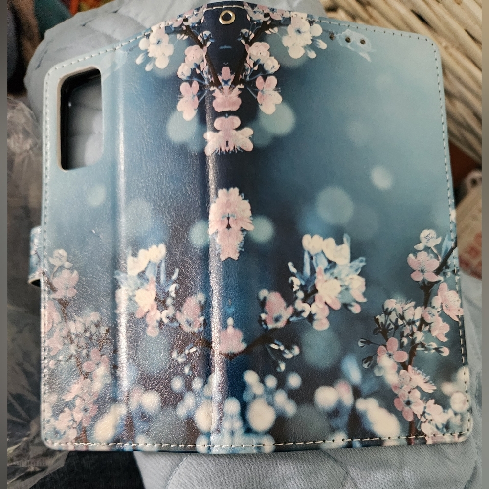 NWT Floral Blue Phone Case for Samsung Galaxy S20 FE - Picture 2 of 3